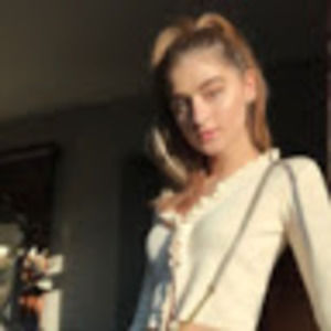 Meet your Posher, Jasmina